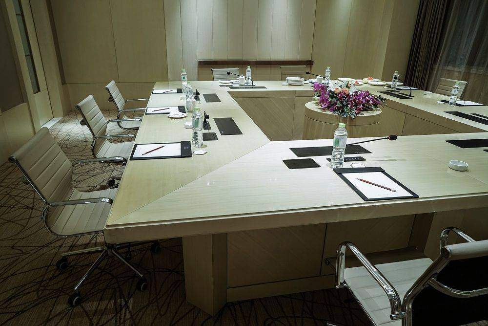Purchasing Boardroom Tables