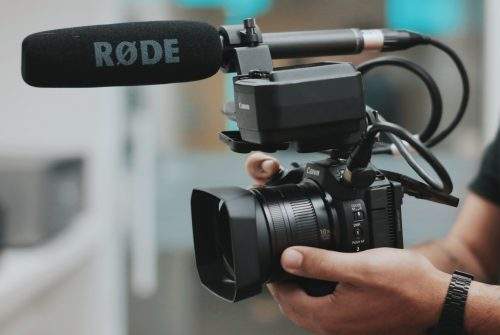 Top 10 Tips for Hiring a Videographer