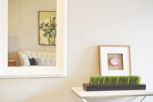 Living Room Mirrors – Is It a Good Idea?