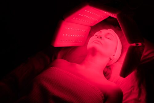 The Benefits And Risks Of Red Light Therapy