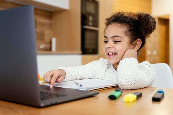 The 8 Best Free Online Classes For Kids