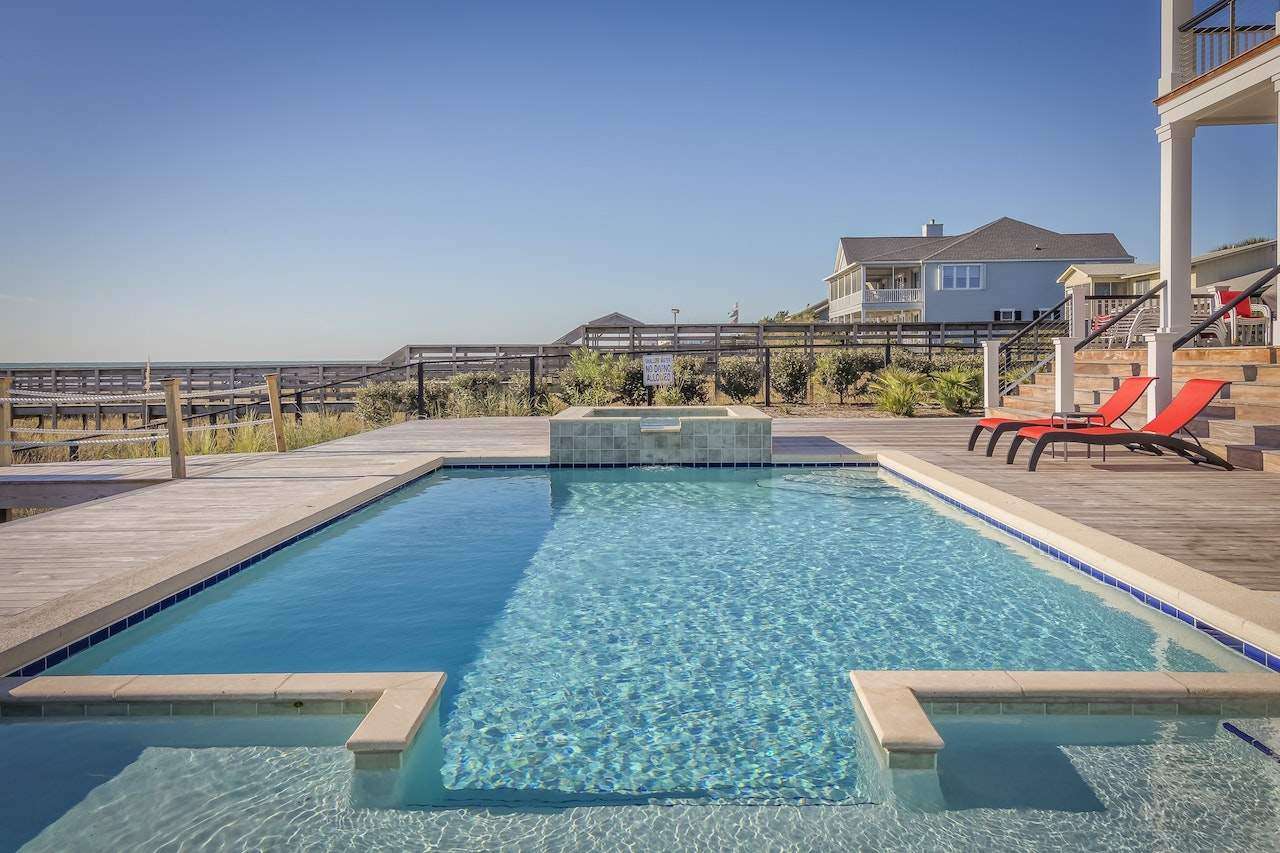 Avoiding Common Swimming Pool Pitfalls: Tips for a Smooth and Successful Installation